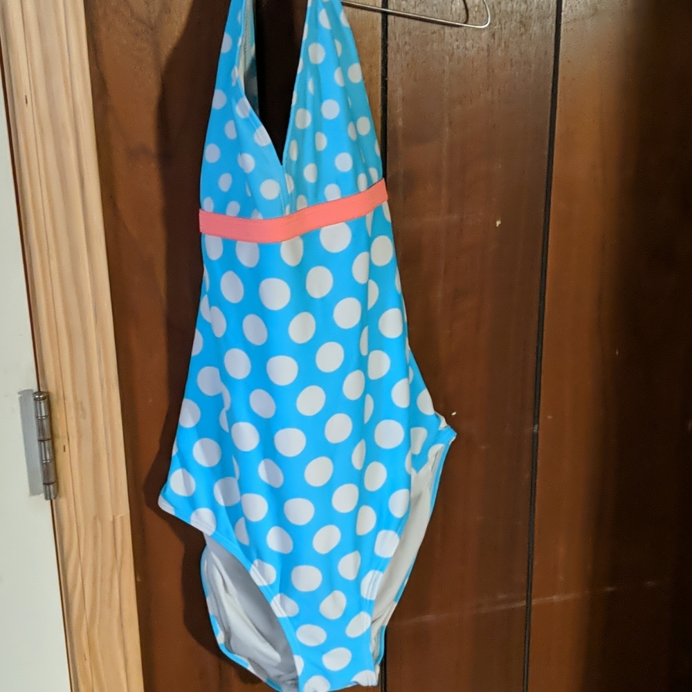 Bathing suit